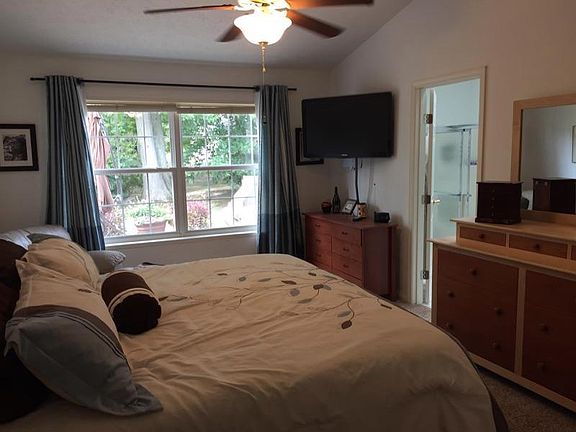 3rd image of 8955 Ashwood Ct