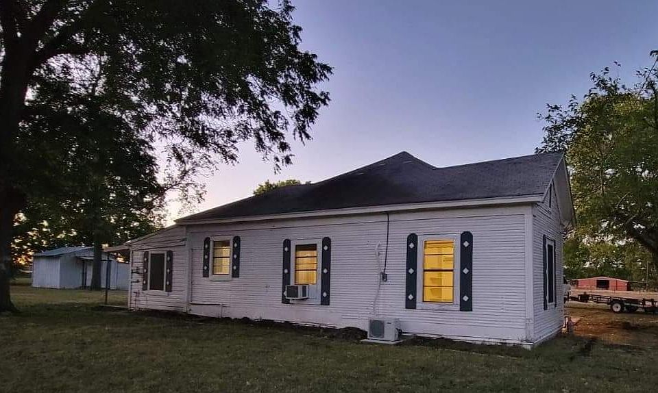 139 N 2nd St, Deport, TX 75435 Zillow