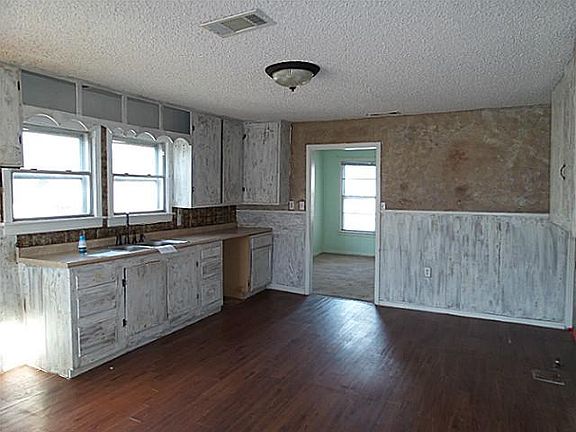 3rd image of 508 Mirike Dr
