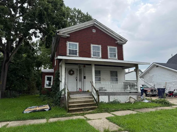 109 W Holmes St, Janesville, WI 53546