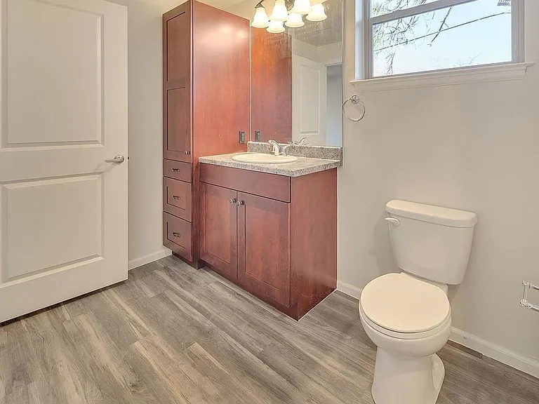 1230 Pierce St — Photo 27