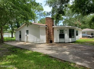 3207 Detroit Ave, Pascagoula, MS 39581