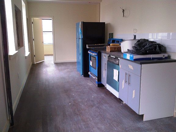 5th image of 3671 Broadway APT 38