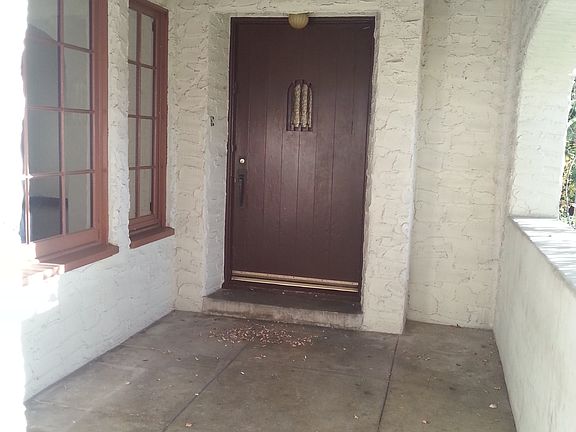 2nd image of 748 N Kilkea Dr