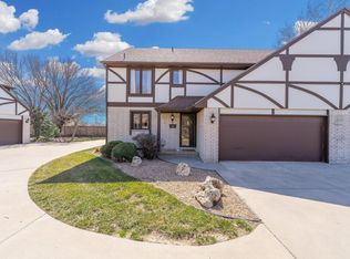 641 N Woodlawn St APT 4, Wichita, KS 67208