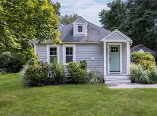 55 S Ferry Rd, Narragansett, RI 02882