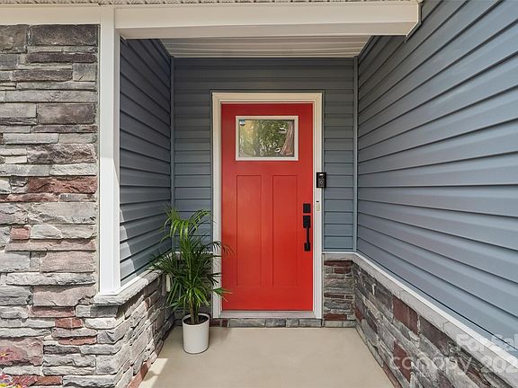 3rd image of 4205 Jones Creek Ln