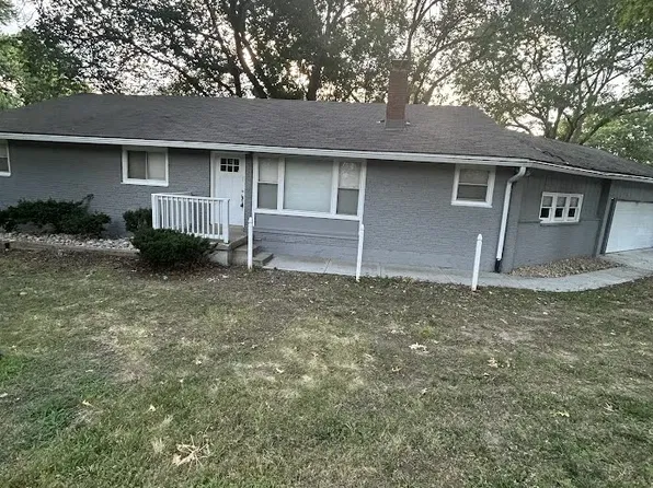 6300 W 83rd St, Overland Park, KS 66204