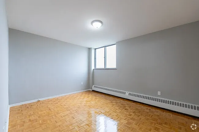 3000 Dufferin St — Photo 10