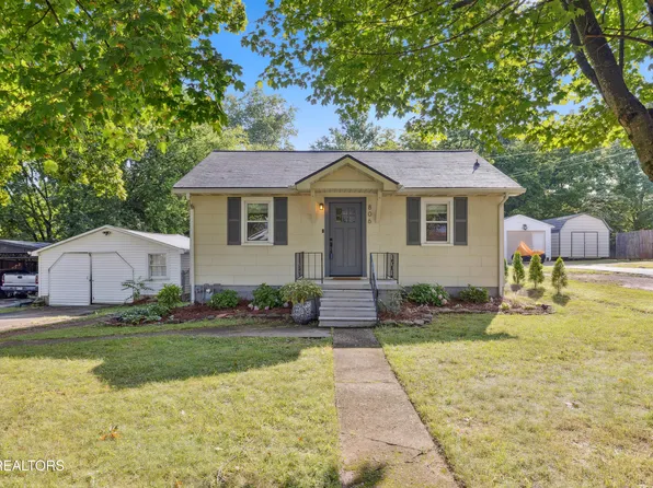 806 S Everett High Rd, Maryville, TN 37804