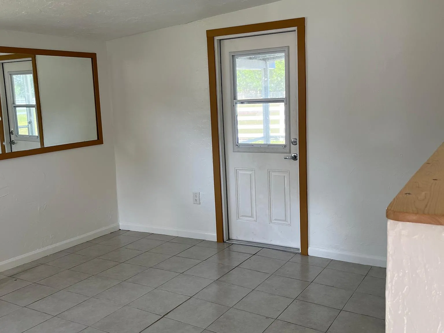 Sinclair Dr, Sarasota — Photo 3