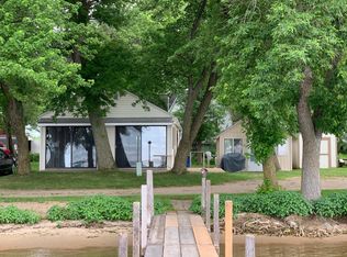 20932 Blue Water Dr, Spirit Lake, IA 51360