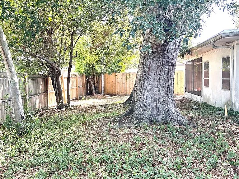 2152 Greenbriar Blvd — Photo 42