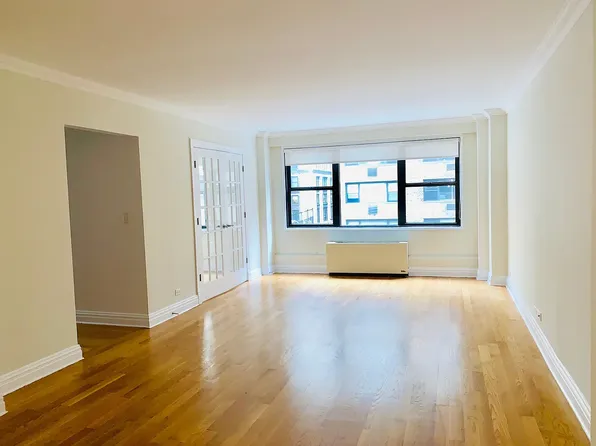 141 E 33rd St, New York, NY
