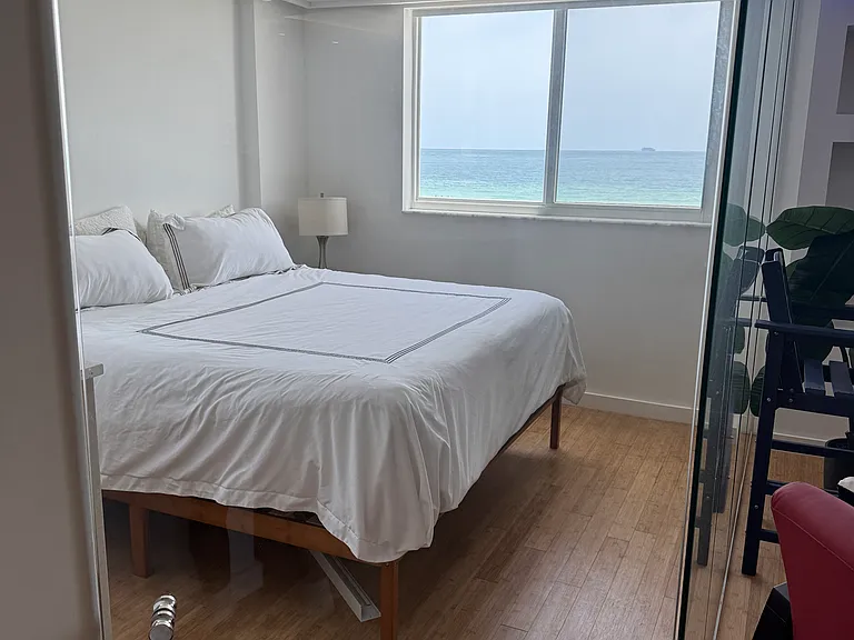 401 Ocean Dr #518 — Photo 10