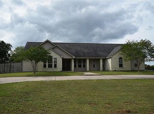 820 Faires St, Flatonia, TX 78941