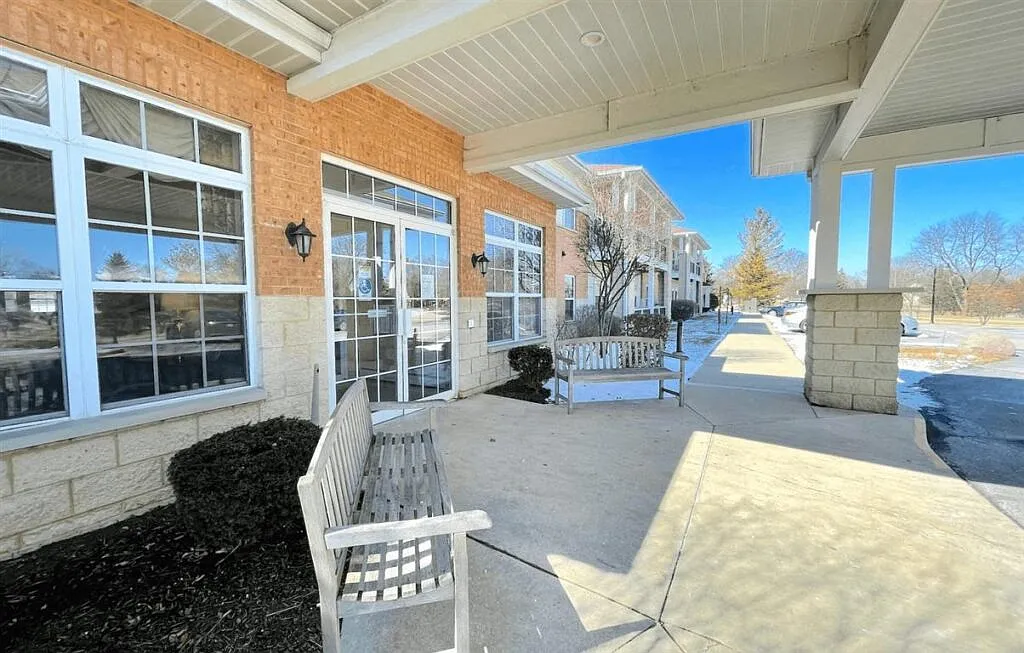 Building Photo - 5005 W Bradley Rd