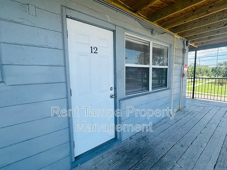 680 22nd Ave S #12 — Photo 2
