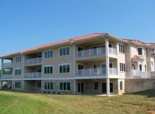 1146 La Casa Ct, Moneta, VA 24121