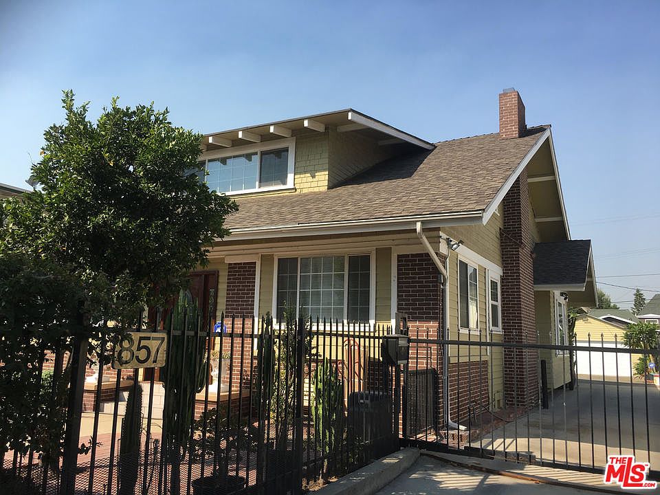 2nd image of 857 S Wilton Pl
