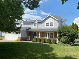 1875 Lexington Dr, Perrysburg, OH 43551