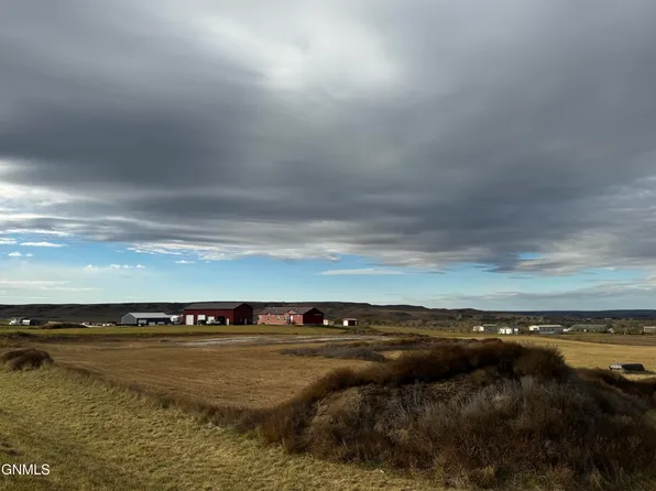 46th St NW, Watford City, ND 58854