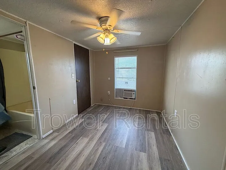 6605 W Blair St #2 — Photo 4