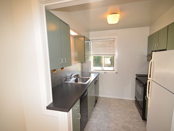 3rd image of 722-724 Parnassus Ave #724A
