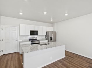 1600 Riverplace Dr #2, Windsor, CO 80550