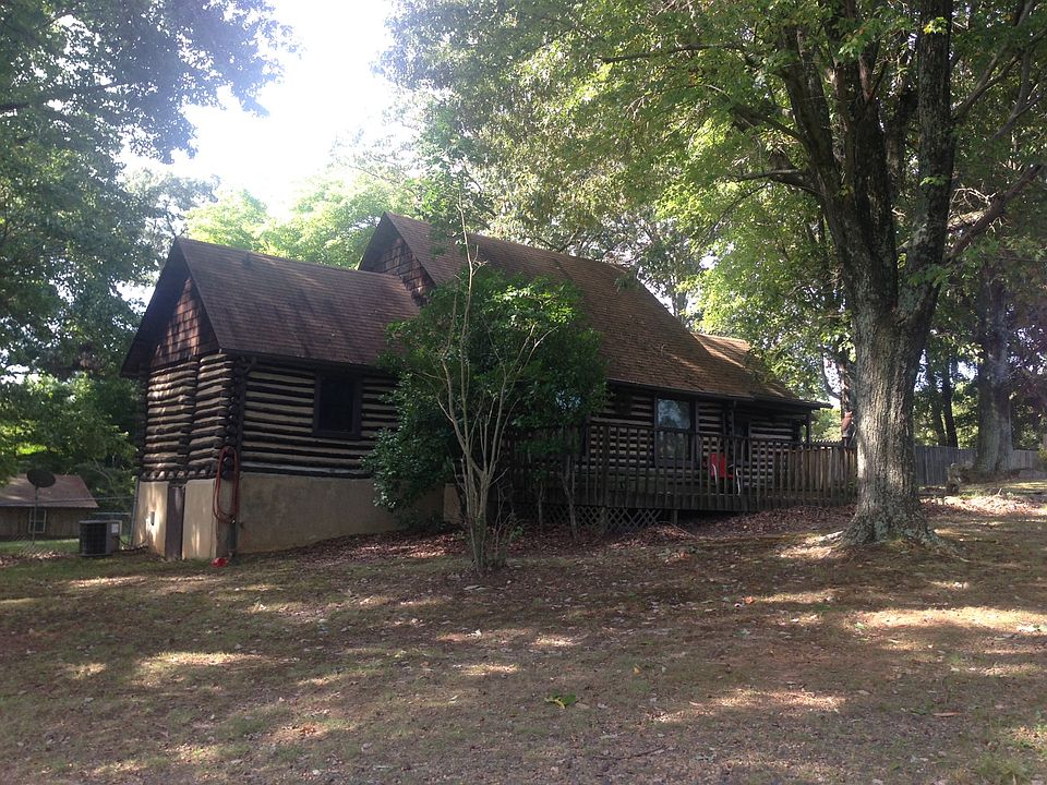 1st image of 604 Willow Briar Ln