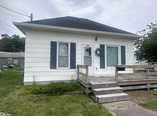 109 Hearn St, Eldon, IA 52554