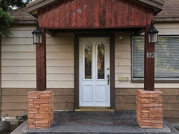 2nd image of 1012 Sandalwood Dr