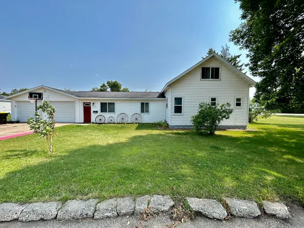 430 3rd Ave NW, Perham, MN 56573