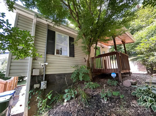 157 Druid Dr, Asheville, NC 28806