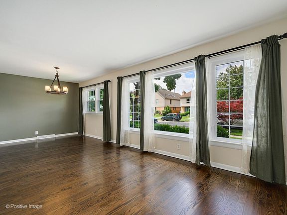 5th image of 8211 Mango Ave