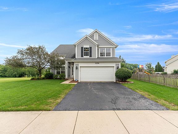 3rd image of 1256 Pennsbury Ln