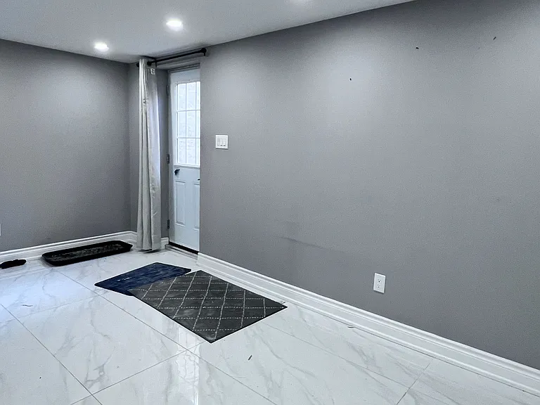 96 Guinevere Rd #BASEMENT — Photo 5