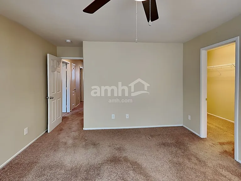 29 Belden Ave — Photo 12