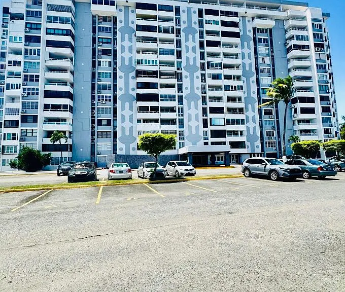 3 Avenida Laguna Gardens Gdn #10J — Photo 13