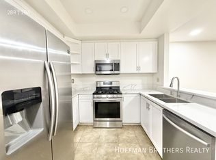 11933 Goshen Ave #12, Los Angeles, CA 90049