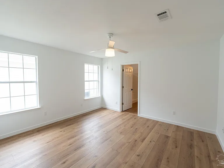 315 Mirabelle Dr — Photo 5