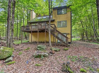 367 Chestnuthill Dr, Lake Ariel, PA 18436