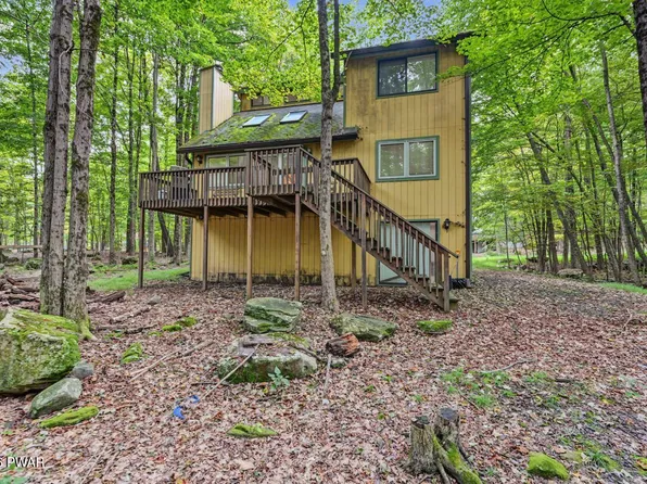 367 Chestnuthill Dr, Lake Ariel, PA 18436