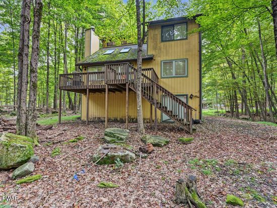 367 Chestnuthill Dr, Lake Ariel, PA 18436