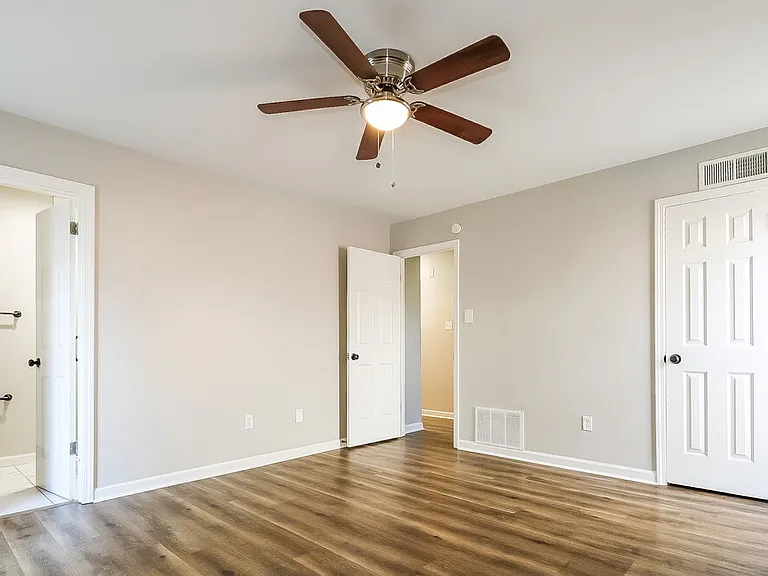 6170 Chickasaw Dr — Photo 10