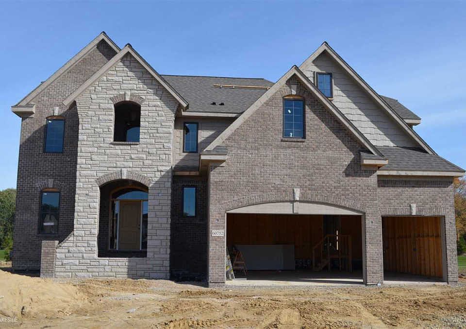 1st image of 60615 Onyx Ct