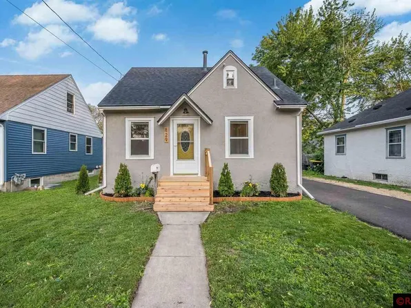 829 Center St, North Mankato, MN 56003