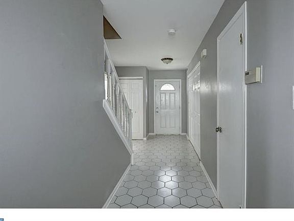 4th image of 15033 Poquessing Creek Ln