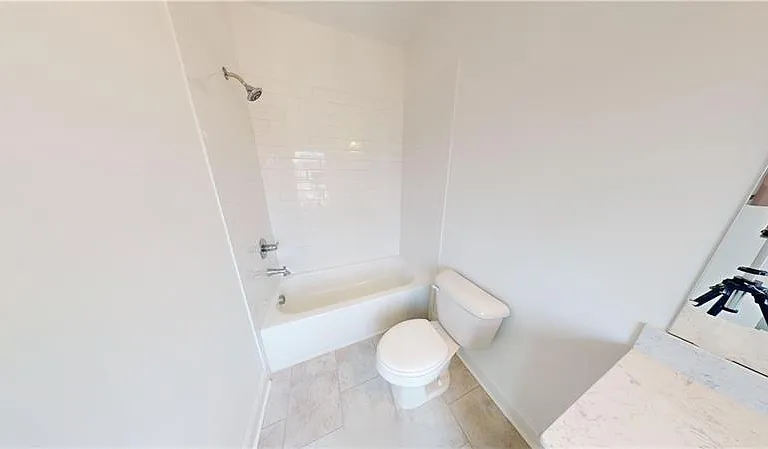 141 Basil St — Photo 31