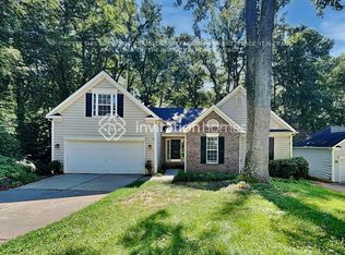 8122 Bella Vista Ct, Charlotte, NC 28216